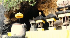 Goa Lawah Nan Berselimut Sejarah